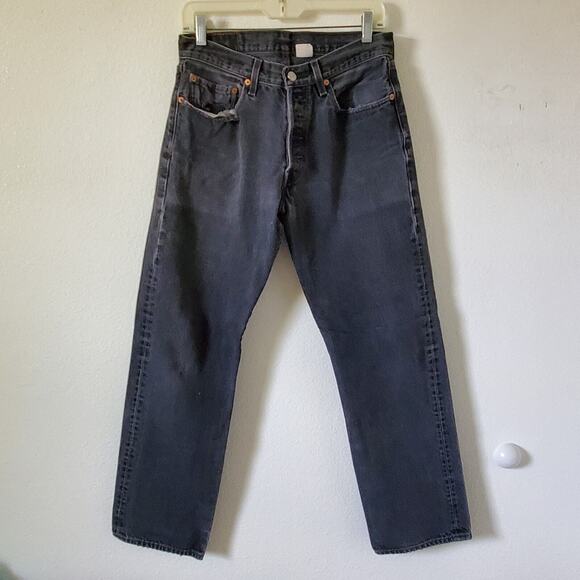 Vintage Levis 501 Mens 32x32 Black Button Fly Straight Leg Faded Frayed Classic - Picture 1 of 14